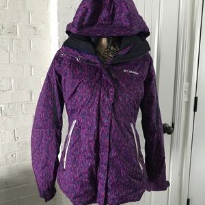 Small Warm Insulated Columbia Ski Jacket!